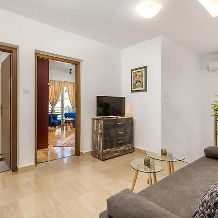 Luxury Rebeka Apartment Kraljevica